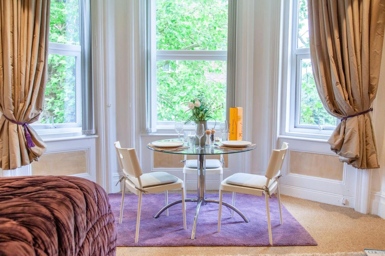 Treetop Suite By Grandeur Property 본머스 외부 사진