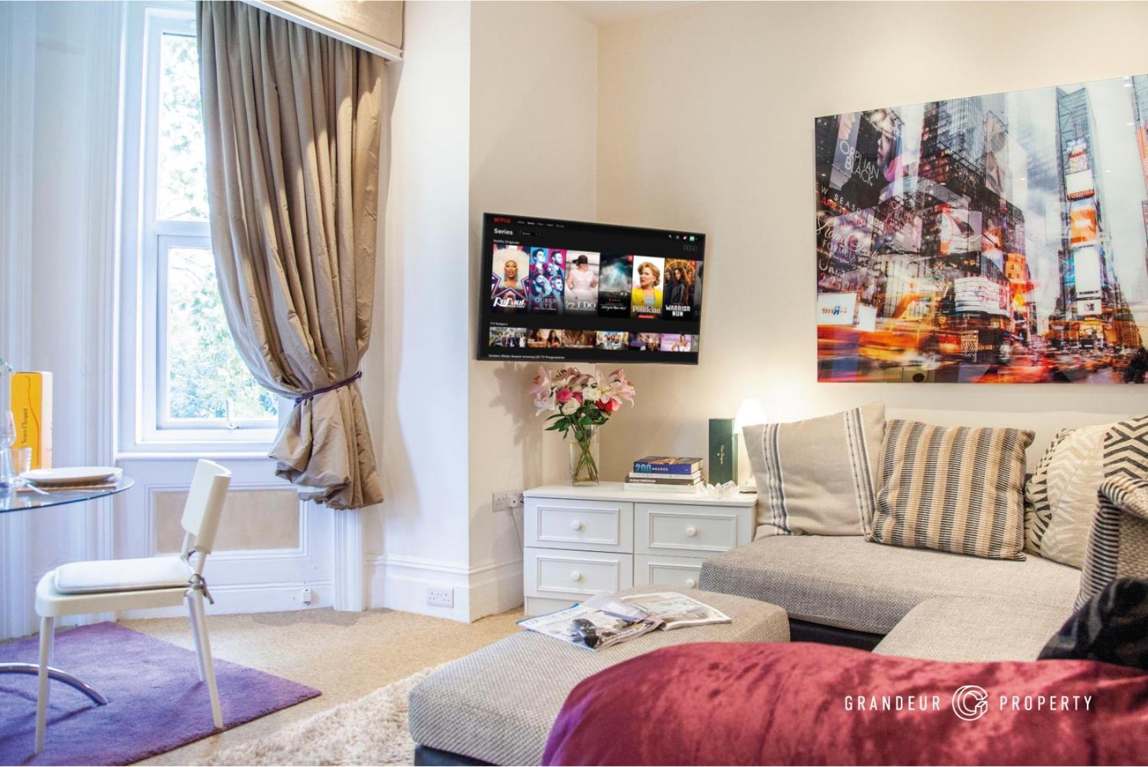 Treetop Suite By Grandeur Property 본머스 외부 사진