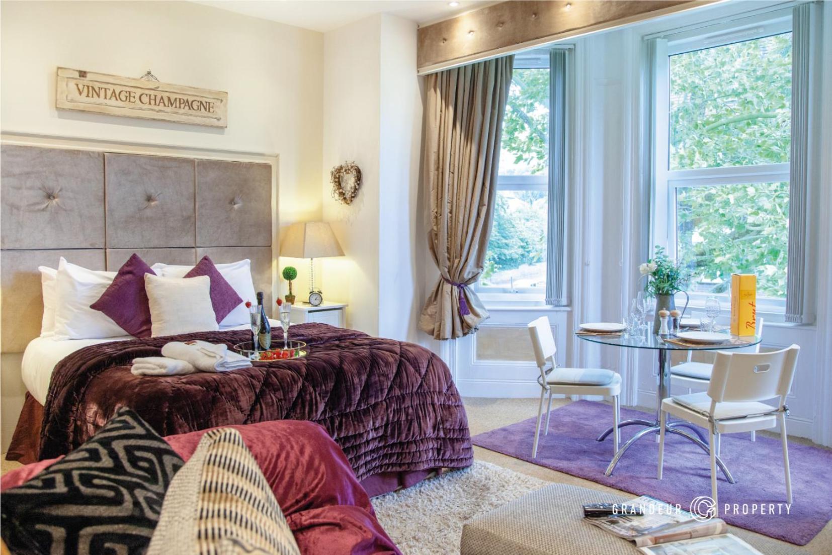 Treetop Suite By Grandeur Property 본머스 외부 사진