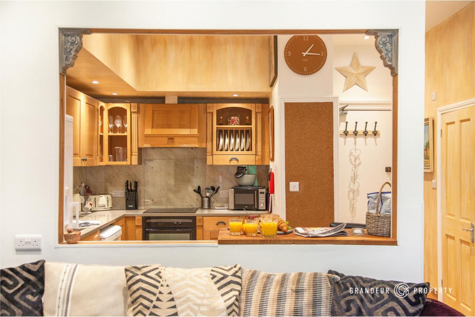 Treetop Suite By Grandeur Property 본머스 외부 사진