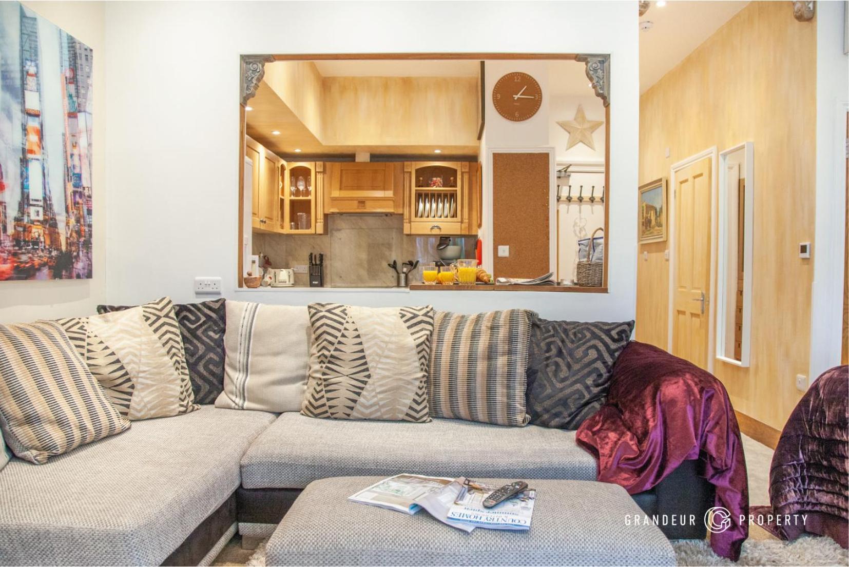 Treetop Suite By Grandeur Property 본머스 외부 사진