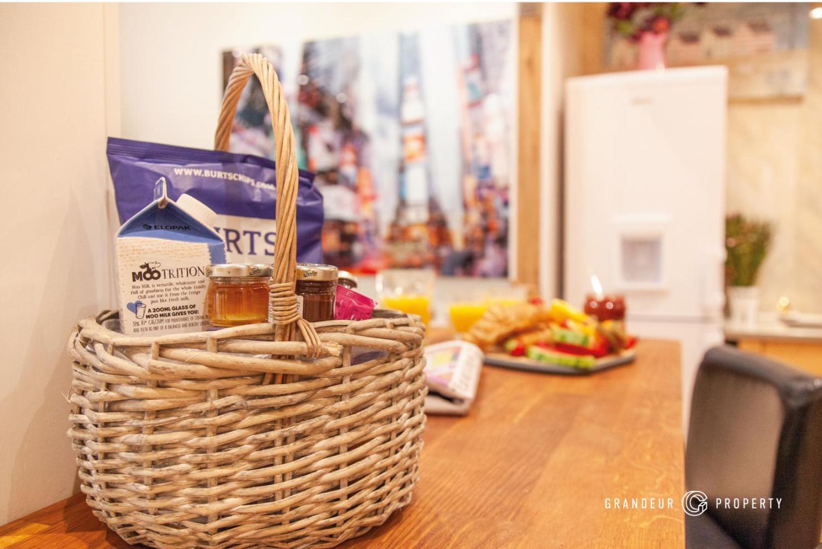 Treetop Suite By Grandeur Property 본머스 외부 사진