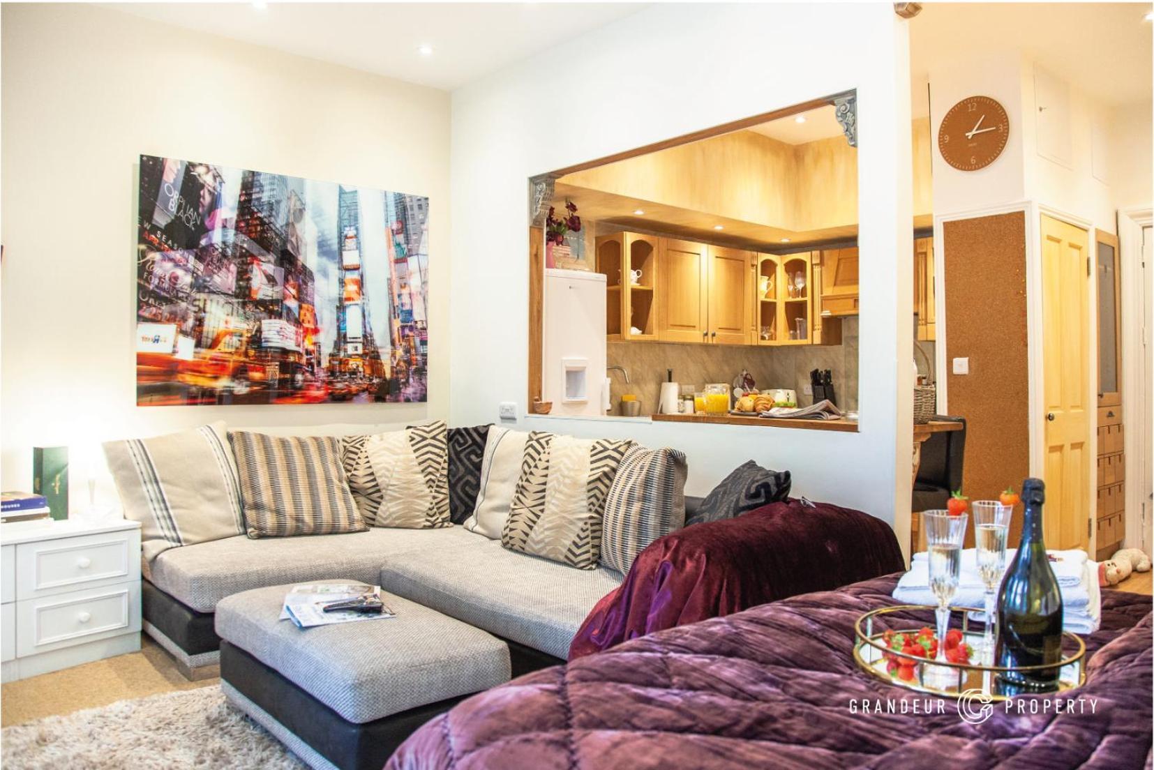 Treetop Suite By Grandeur Property 본머스 외부 사진