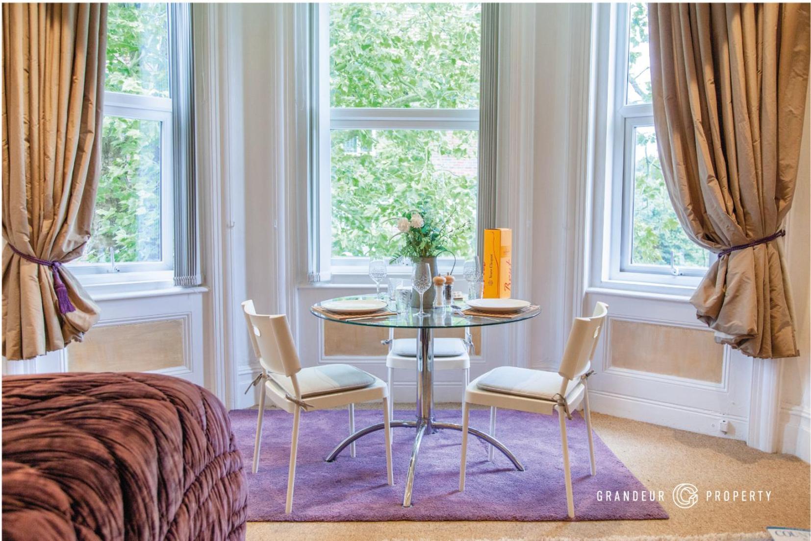 Treetop Suite By Grandeur Property 본머스 외부 사진